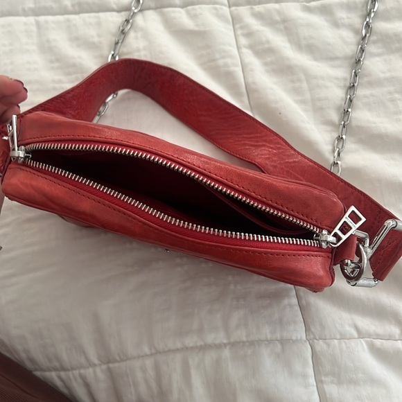 Red zadig and Voltaire bag crushed red leather - Picture 2 of 3